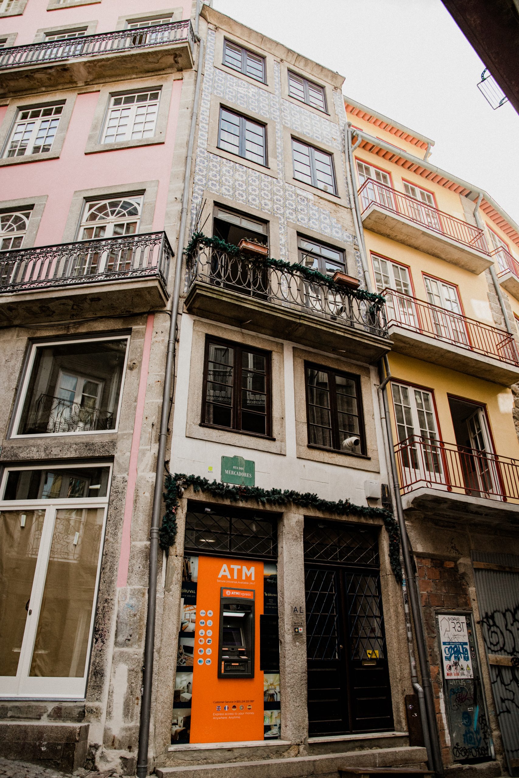 Bruval Premium Apartments - Sé Porto — 4050-374 Porto